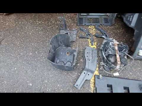 Элементы аккумуляторного ящика тягача Скания