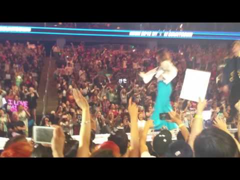 160624 - KCON NY 2016 Ending