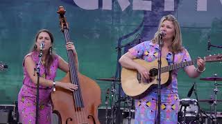 Della Mae plays David Rawlings &amp; Gillian Welch's "Ruby" Grey Fox 2022