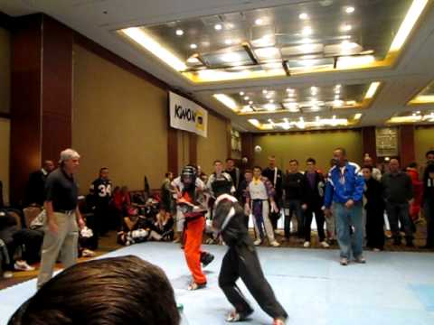 Nick Negron vs Presley