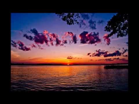 Sante feat. J.U.D.G.E. - Awake