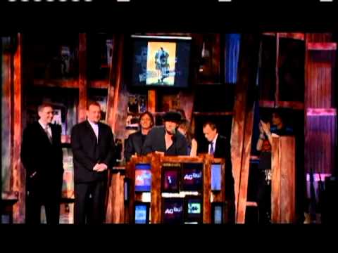 AC DC accepts award Rock and Roll Hall of Fame inductions 2003