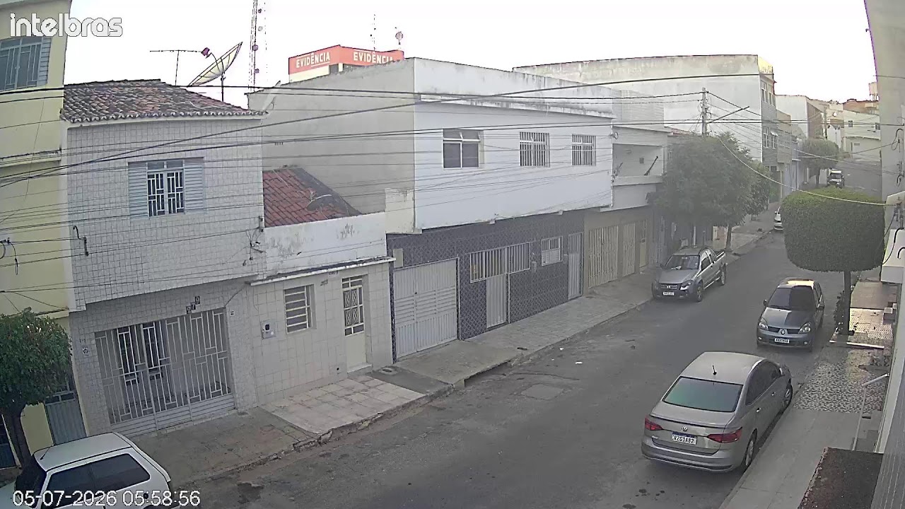 Live webcam view of Rua XV de Novembro Street View