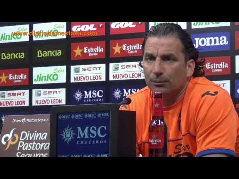 Rueda de prensa de Pizzi  previa al partido contra el Levante y visita de Salvo a Paterna