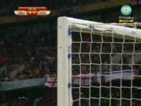 Forlán empató y le devolvió la esperanza a Uruguay