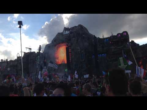 Deorro Five Hours Clip - Tomorrowworld 2014