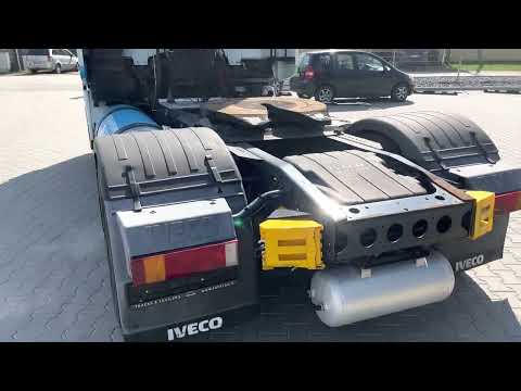 Iveco 400NP, single sleeper