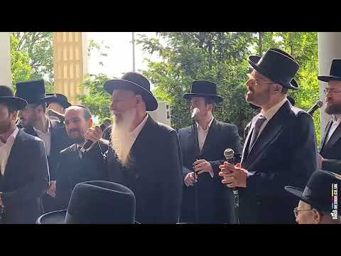MBD, Yeedle, Nemuel, Sruli Lipshitz, Avi Dror at Kahn Wedding in London 8/7/25 (Mobile Footage)