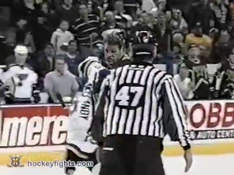 Derian Hatcher vs Scott Mellanby Jan 25, 2003
