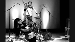 Shonen Knife   Konnichiwa!