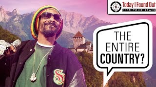 That Time Snoop Dogg Tried to Rent an Entire Country