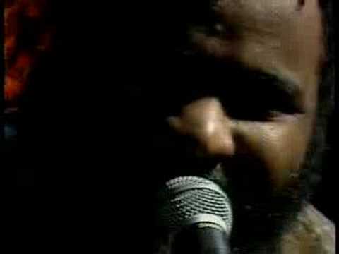 NOVO DVD - FUNDO DE QUINTAL