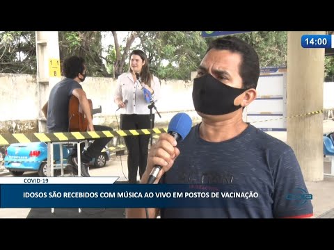 Idosos são recebidos com música ao vivo em postos de vacinação 23 04 2021