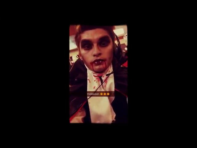 Vídeo relacionado con YIMOJOY Disfraz de Vampiro de Halloween Capa de satén para Adultos con Capucha 150 CM/170 CM Capa de Vampiro de Doble Cara Mujer para Fiesta de Disfraces Medievales de Carnaval de Halloween (XL)