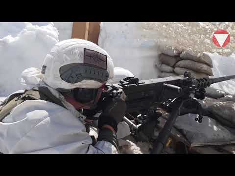 Schießen mit dem überschweren Maschinengewehr