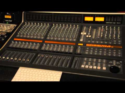 SSL Matrix Super Analogue コンソール ＋専用デスク