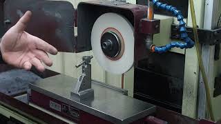 Dressing the Side of a Grinding Wheel