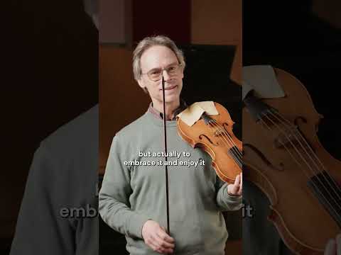 Baroque bows can’t do this! ???? | Adrian Butterfield #shorts #bach