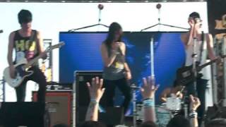 We Are the In Crowd - For the Win LIVE at NeverSayNever Festival 2011