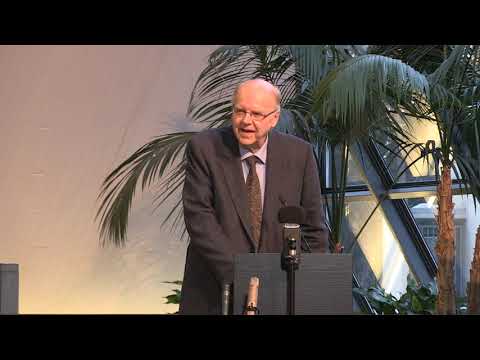 Ajassa liikkuu -tapahtuma 2019 Pekka Reinikainen Luominen, dinosaurukset ja vedenpaisumus 22.3.2019