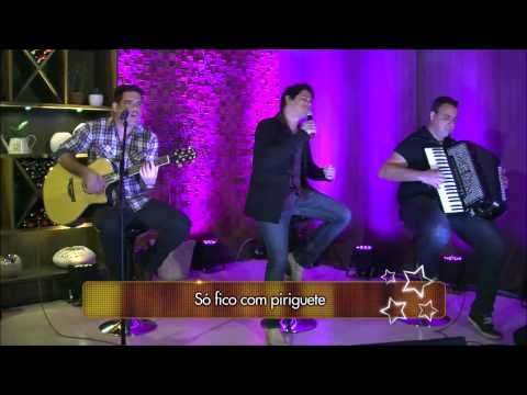 Seu Maxixe no Programa Almoço de Estrelas 26/06/2013 - Garrafa Pet (Dormir de Conchinha)