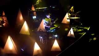 James Vincent Mc Morrow &quot; The Lakes &quot; la Cigale 13102014 Paris