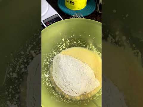 After a long time with a new video 😊#cakerecipe #homebaker #mrinal