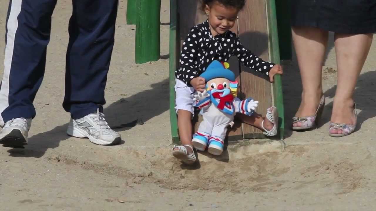 Watch Now Serviço gratuito de fertilização Serviço gratuito de fertilização