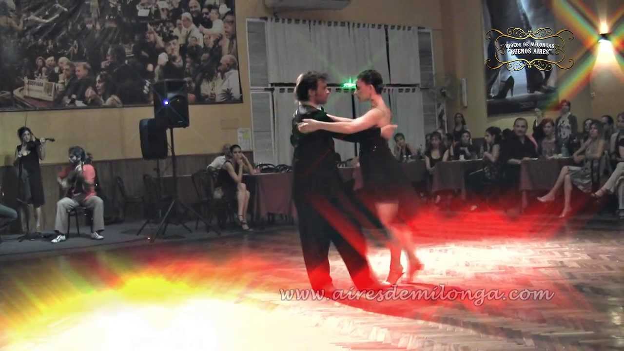 Jose Halfon y Virginia Cutillo con El Cachivache Orquesta en Salon Caning