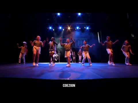 8 11 HIP HOP - KURTYS