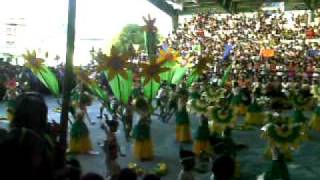 preview picture of video 'halamanan festival guiguinto sta cruz elementary school'