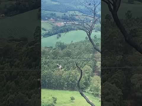 pulando da pedra Bela de pedra Bela São Paulo Brasil