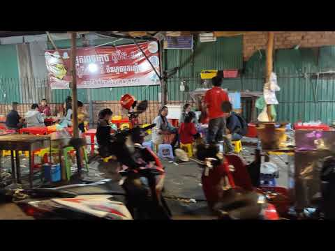 Tuol Tompoung Market night time 4 (January 2021)