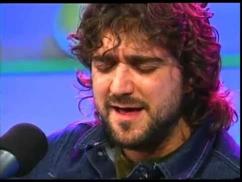 Antonio Orozco video Entrevista + Canciones - Estudio CM 2005