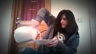 The Cereal Fight - Cooking with Pickle