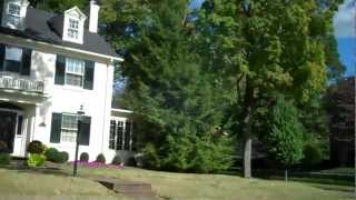 preview picture of video 'Lexington Ky Neighborhood Tour by The LEXpert:  Fairway'