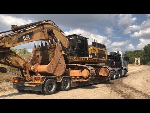 Transporting By side The Caterpillar 374D Excavator With MAN TGX 41.680 - Fasoulas Heavy Transports