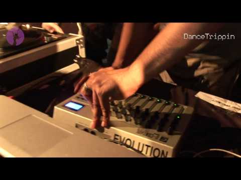 Johnny D - Triva Mango [played by Johnny D]