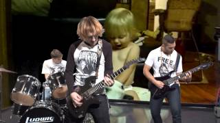 sarGasm - Play Dead (Official Video)