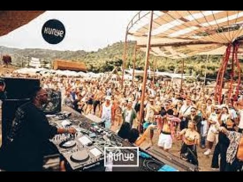 Thandi Draai live on KUNYE