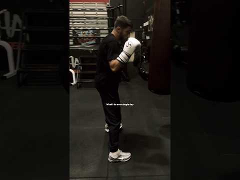 Me surrounded by my circle,  focused & locked in on my training. #boxingtraining #trainlikeapro