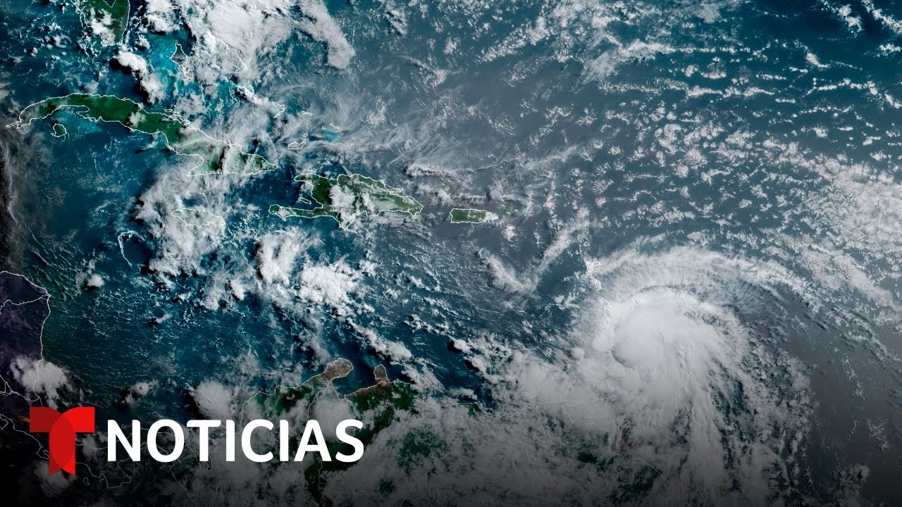 Elsa se convierte en huracán y esta es su posible trayectoria | Noticias Telemundo