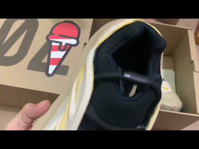 Yeezy 700 V3 SAFFLOWER