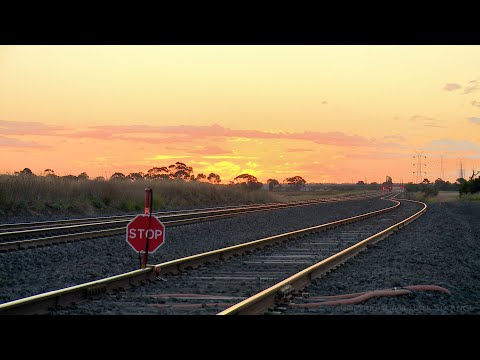 Gheringhap Broad Gauge Track Occupation At Sunset (27/3/2021) - PoathTV Australian Trains & Railways