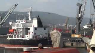 preview picture of video 'MV Nicobar Ship At Vishakapatnam Port'