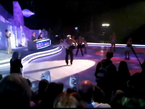 Sean Rice spins Louie.3GP