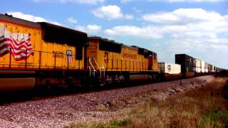 preview picture of video 'Union Pacific 8400 West on 9-02-09'