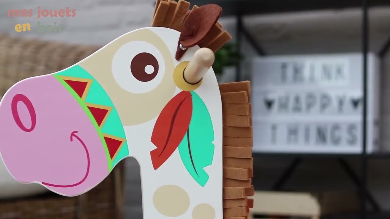 Cheval à bascule en bois pour bébé