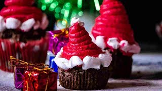 SANTA HAT CUPCAKE