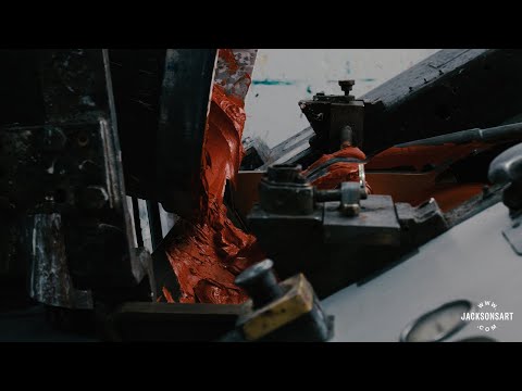 How Michael Harding Oil Paint is Made (On Location)